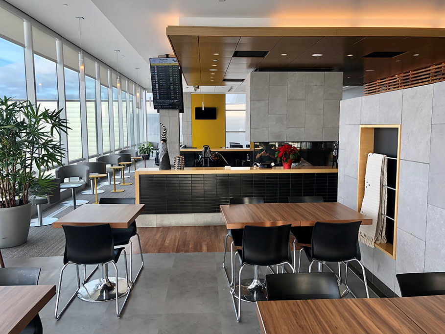 Dining area of the V.I.P Lounge by Club Med of the Québec City Jean Lesage International Airport (YQB)